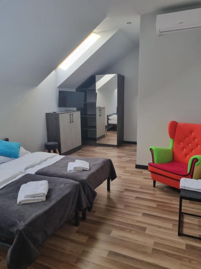 Mlynska 8 Opole-Gorki Villa Buitenkant foto